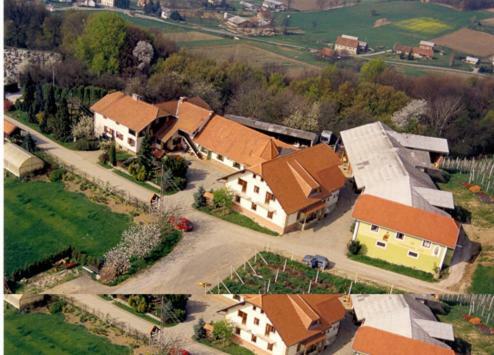 Moj Dom-Toplak Jursinci Exterior photo