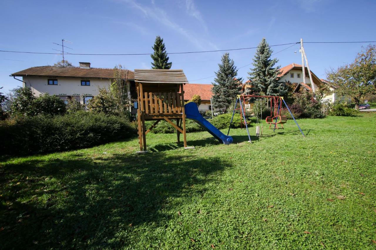 Moj Dom-Toplak Jursinci Exterior photo